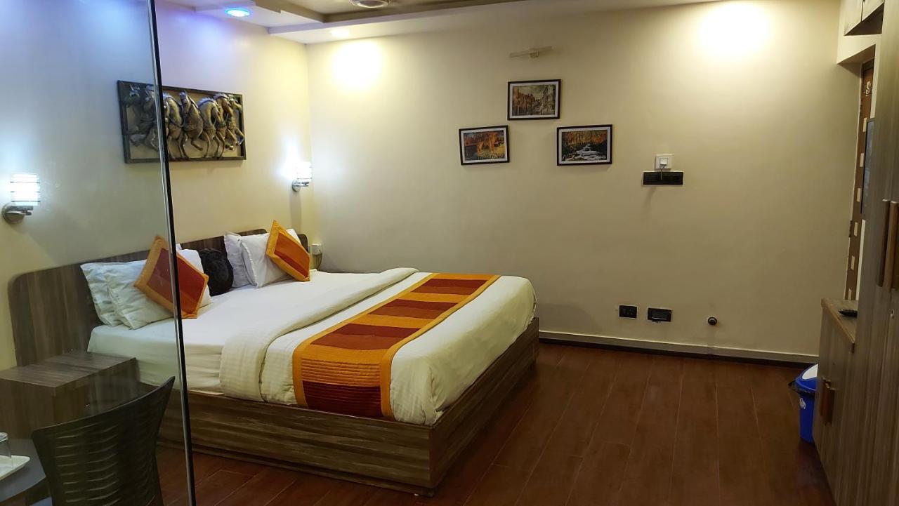 Shaleen Elegance Homestay Nakki Lake 400 Meters 卜山 外观 照片