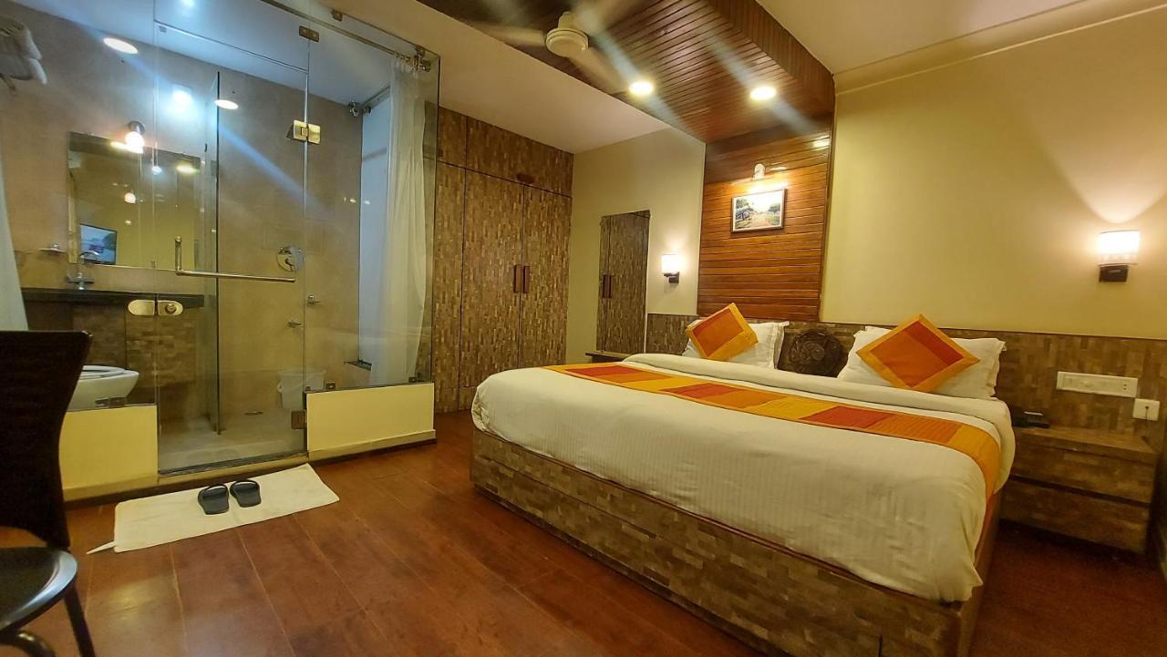 Shaleen Elegance Homestay Nakki Lake 400 Meters 卜山 外观 照片