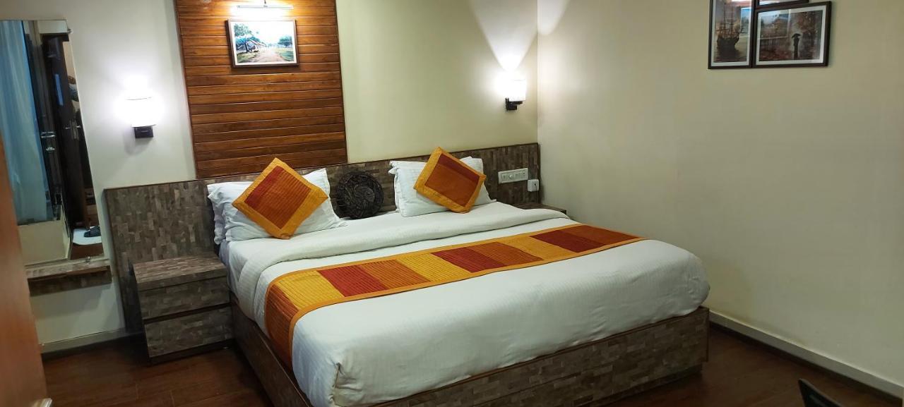 Shaleen Elegance Homestay Nakki Lake 400 Meters 卜山 外观 照片