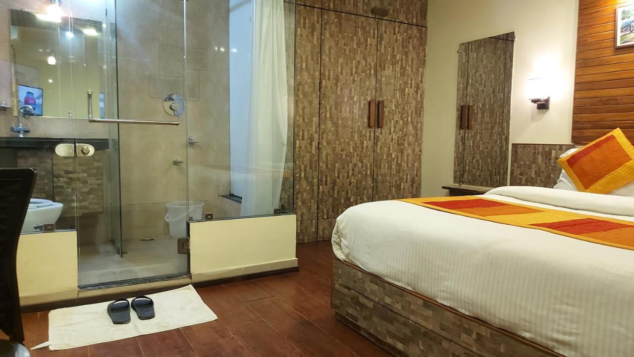 Shaleen Elegance Homestay Nakki Lake 400 Meters 卜山 外观 照片