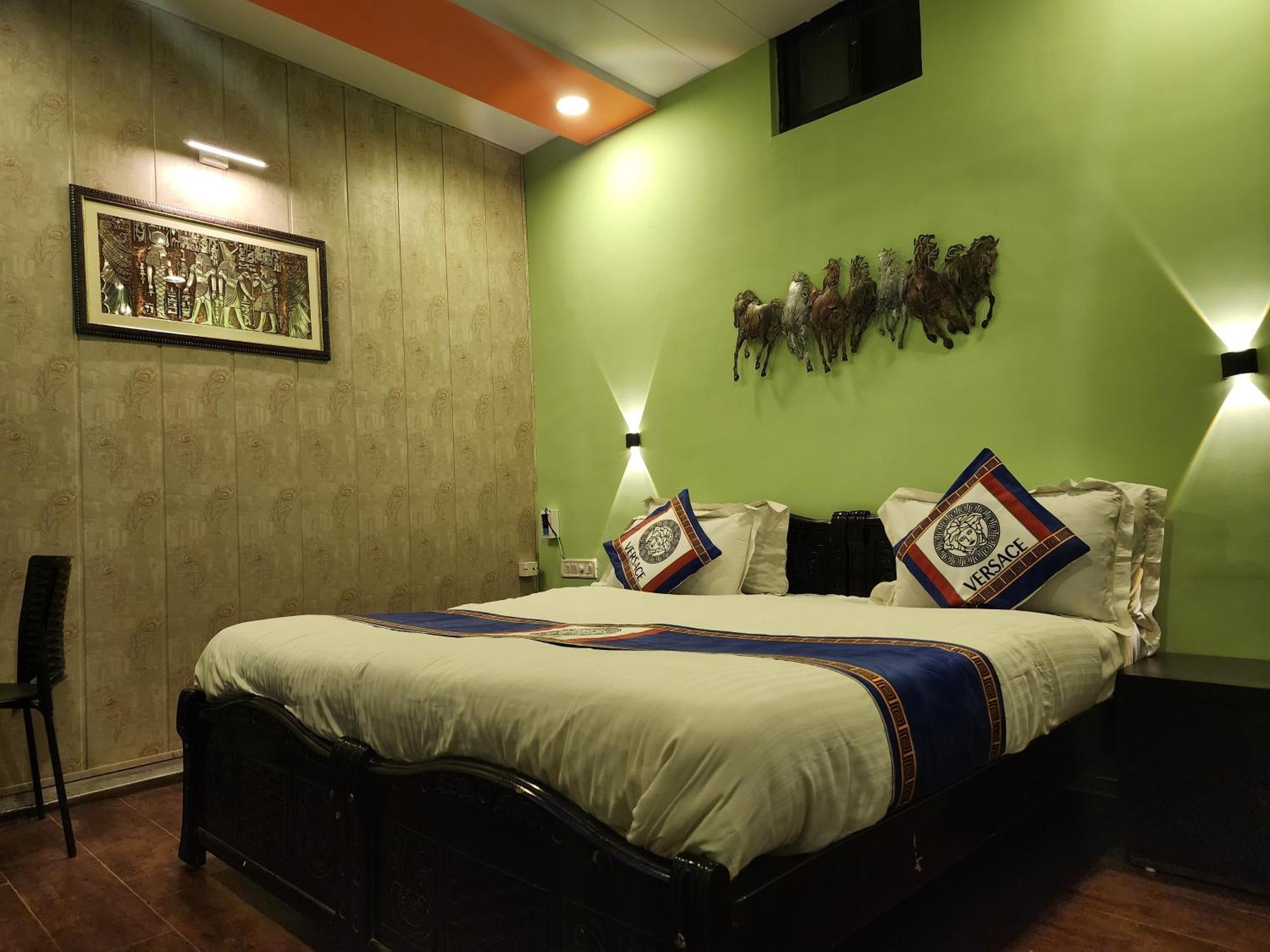 Shaleen Elegance Homestay Nakki Lake 400 Meters 卜山 外观 照片