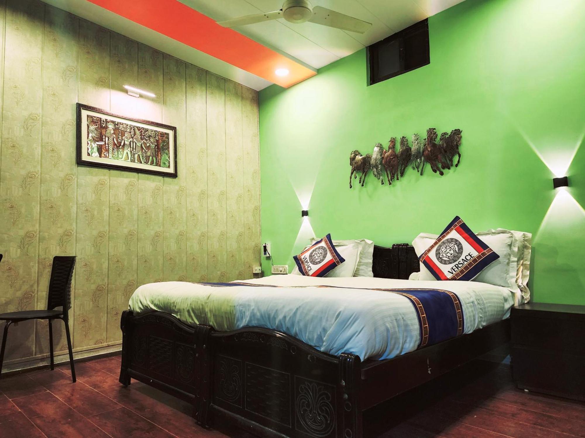 Shaleen Elegance Homestay Nakki Lake 400 Meters 卜山 外观 照片