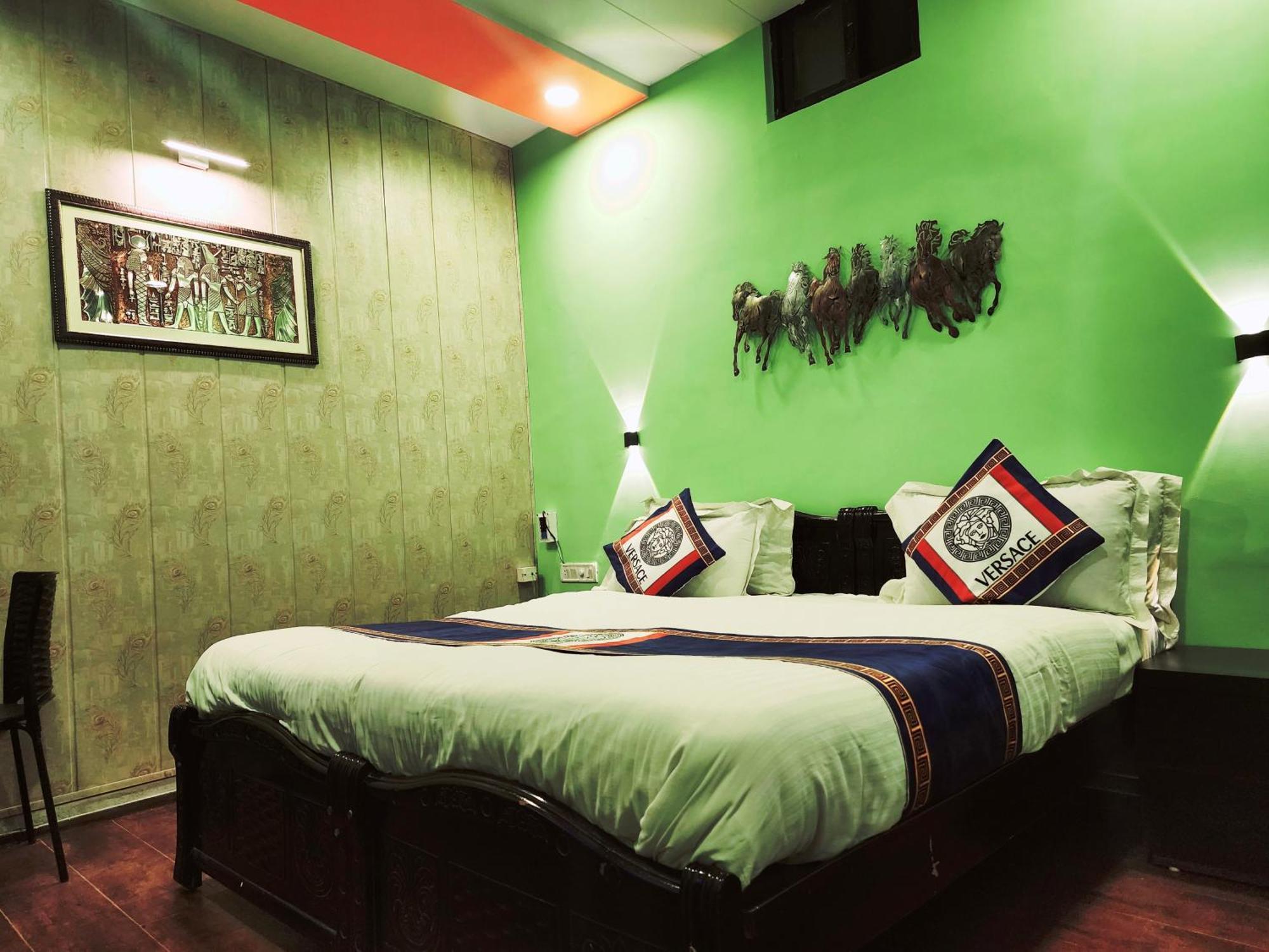 Shaleen Elegance Homestay Nakki Lake 400 Meters 卜山 外观 照片