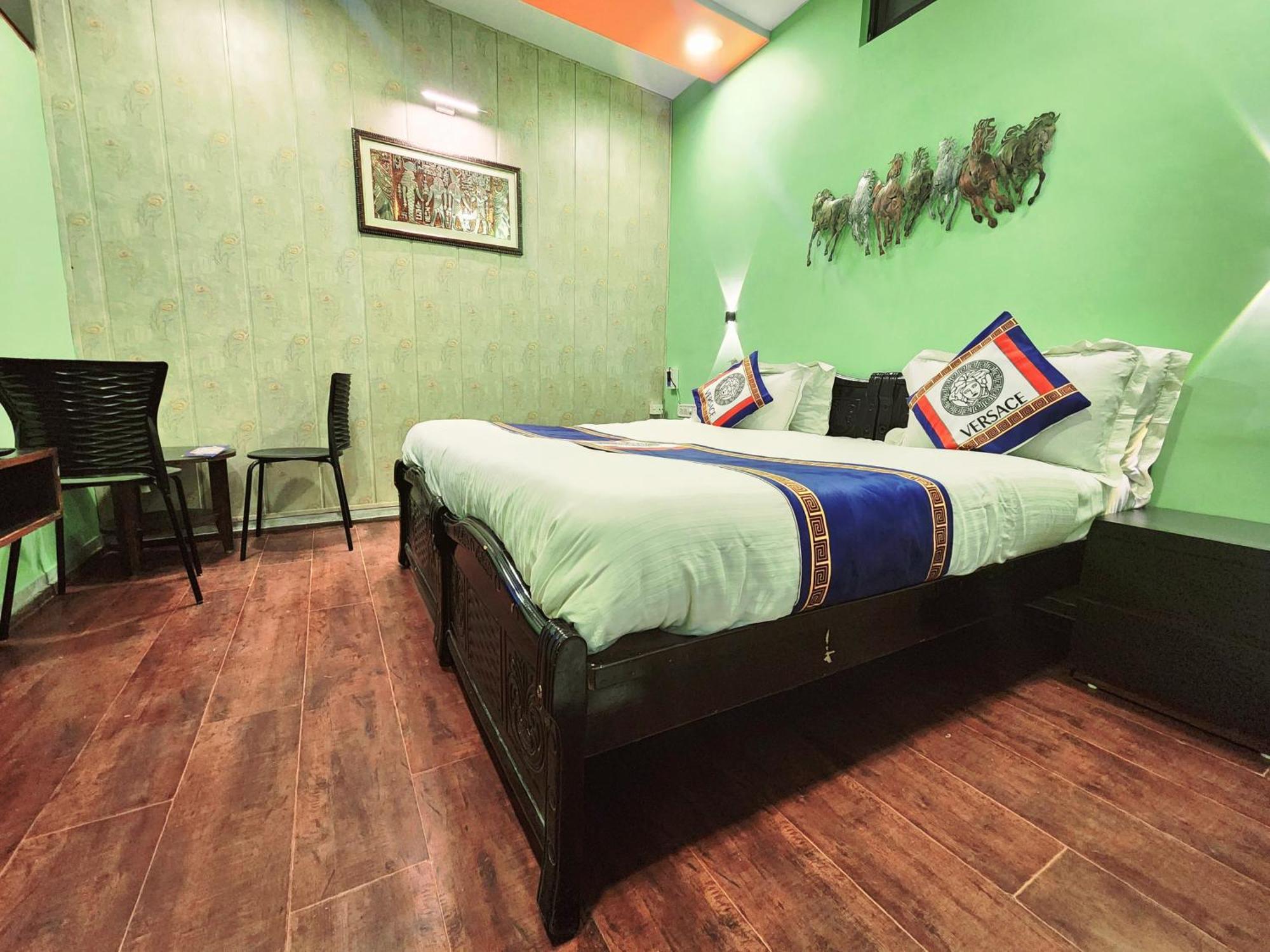 Shaleen Elegance Homestay Nakki Lake 400 Meters 卜山 外观 照片