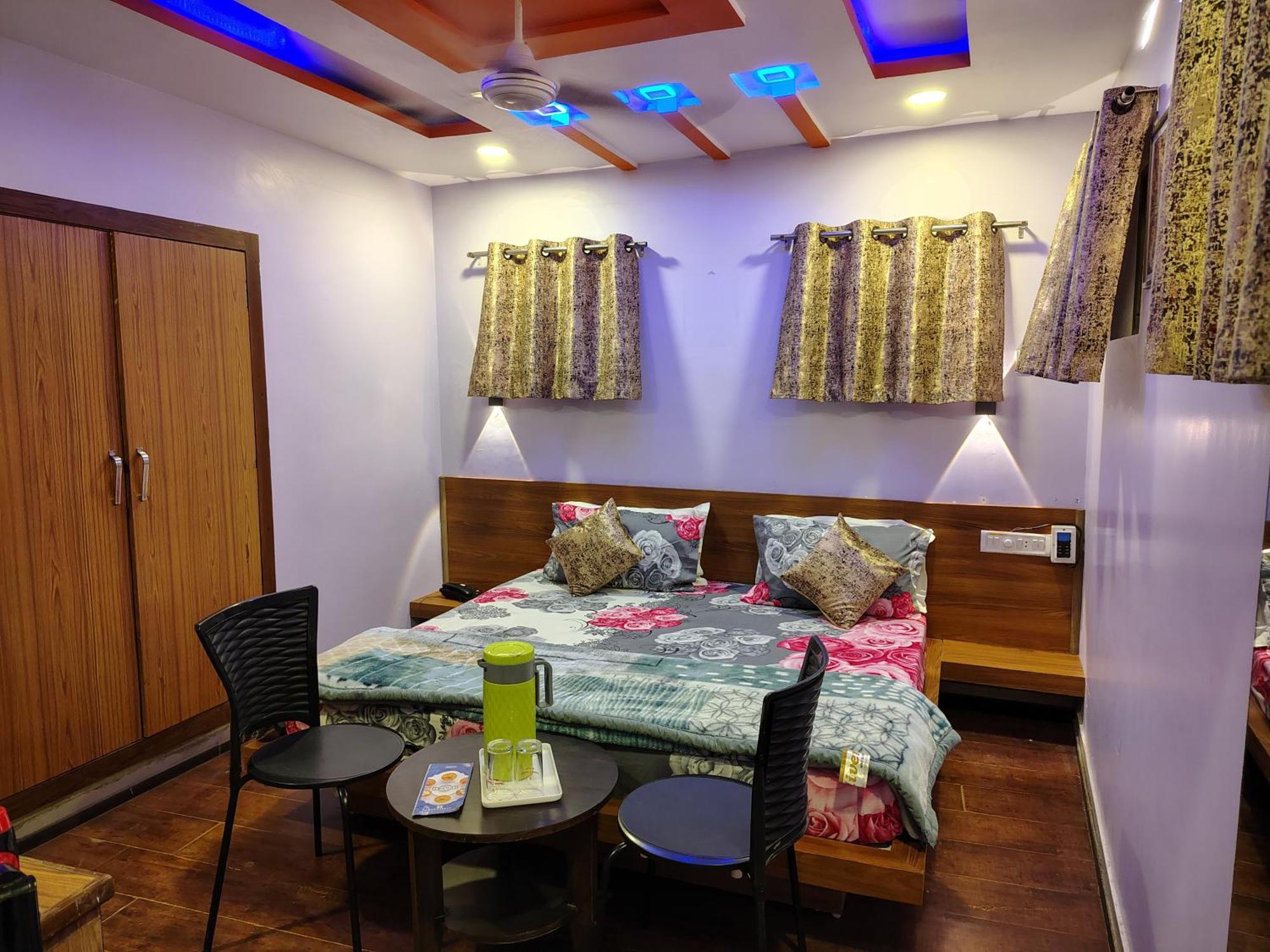 Shaleen Elegance Homestay Nakki Lake 400 Meters 卜山 外观 照片