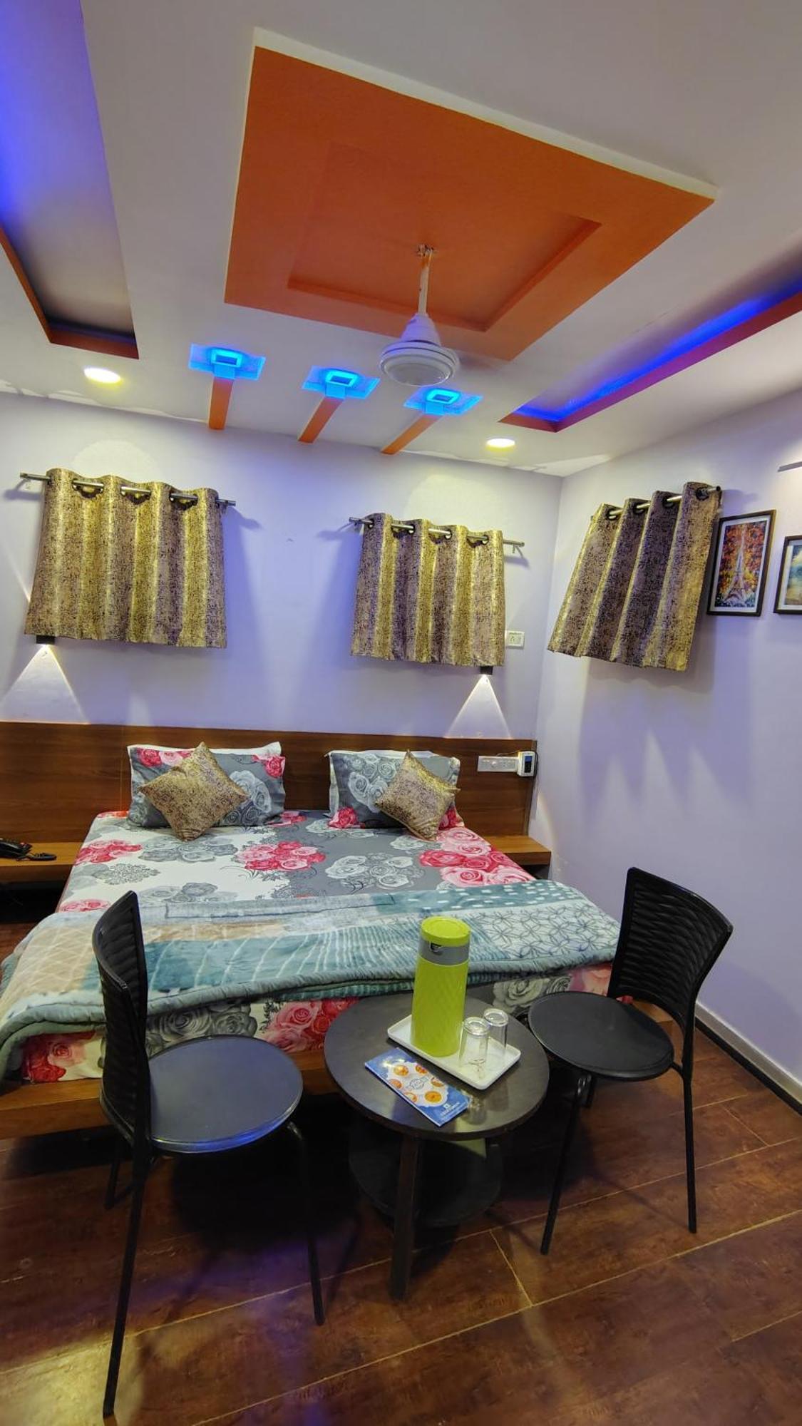 Shaleen Elegance Homestay Nakki Lake 400 Meters 卜山 外观 照片