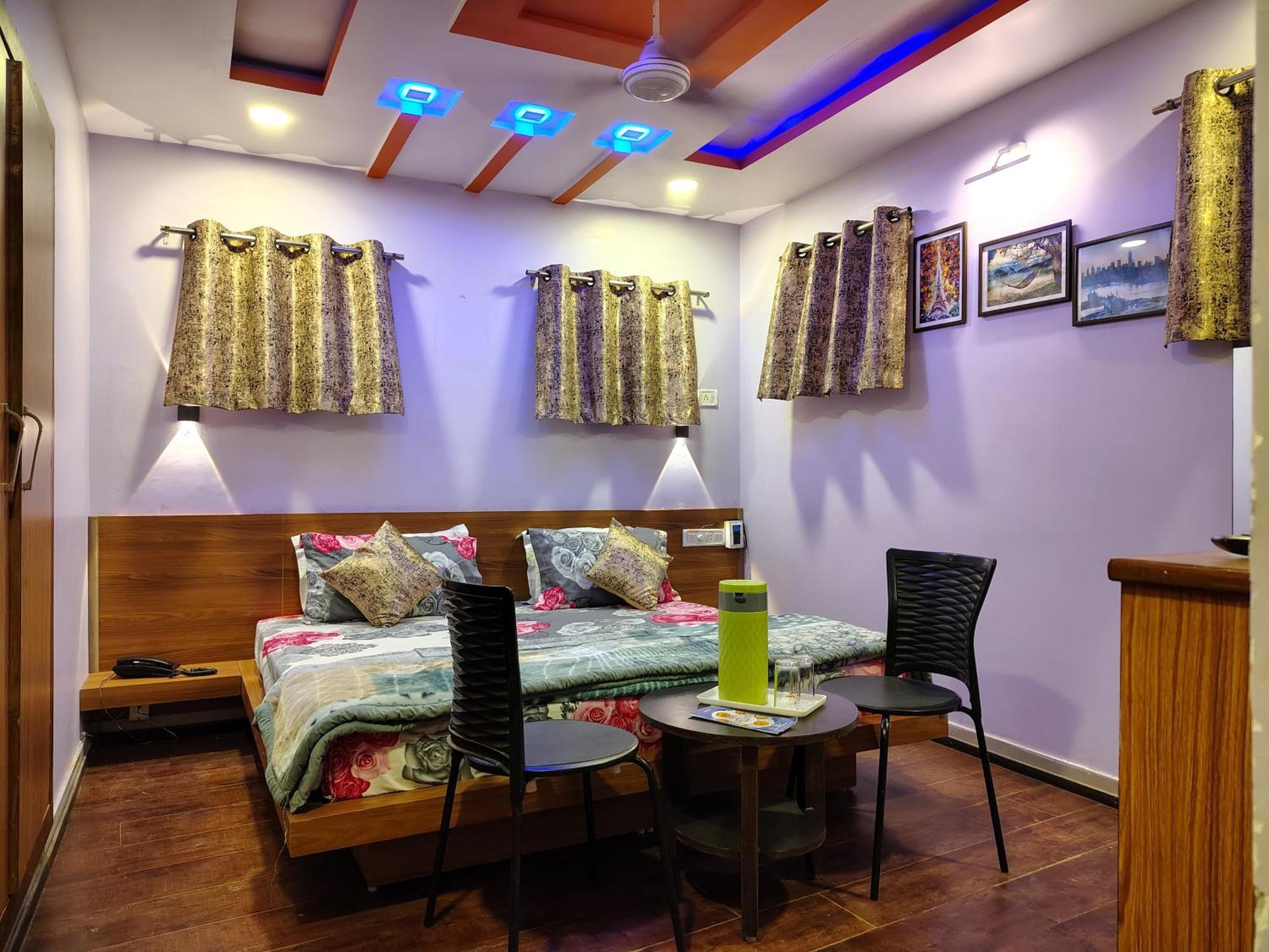 Shaleen Elegance Homestay Nakki Lake 400 Meters 卜山 外观 照片