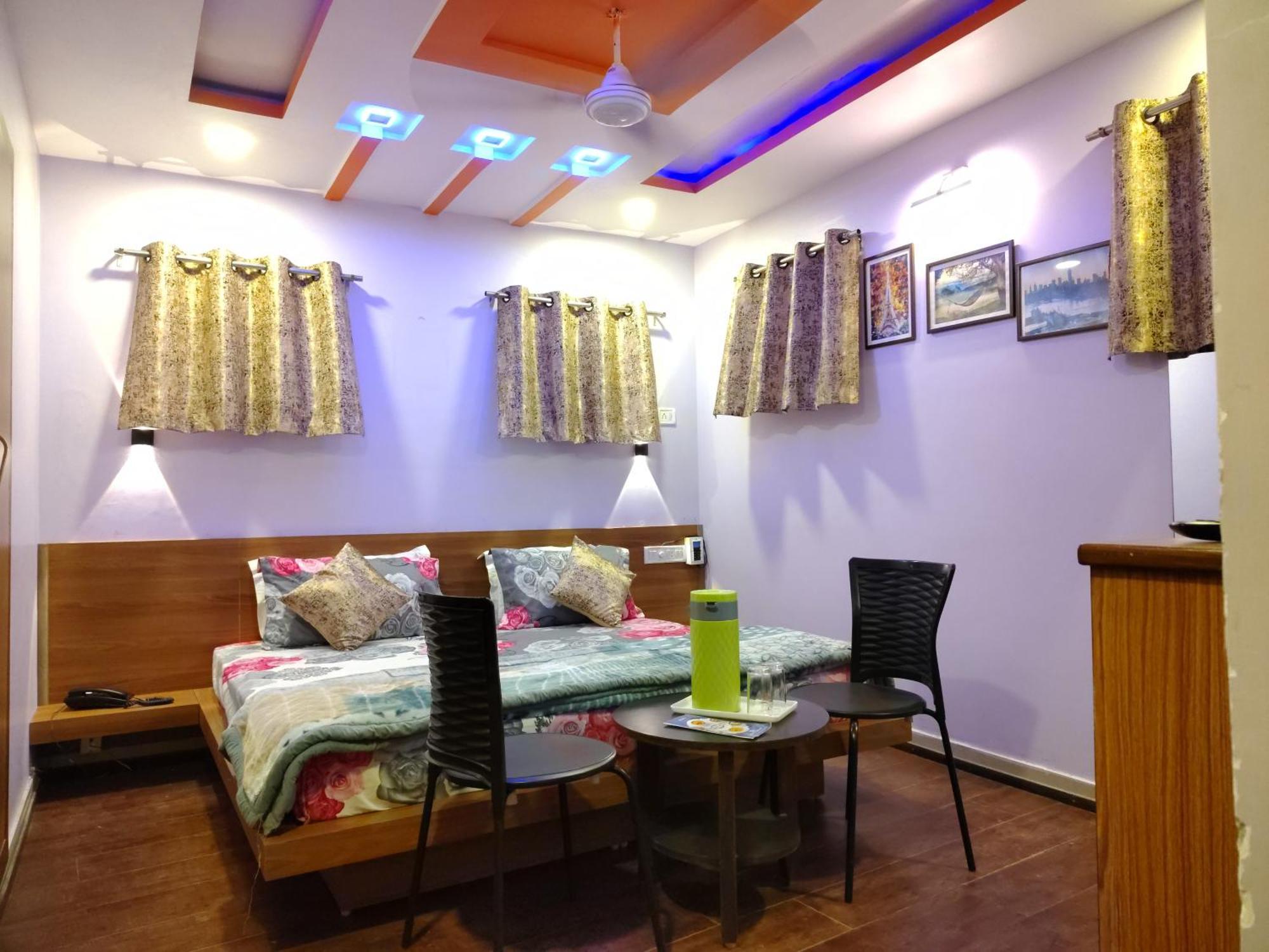 Shaleen Elegance Homestay Nakki Lake 400 Meters 卜山 外观 照片